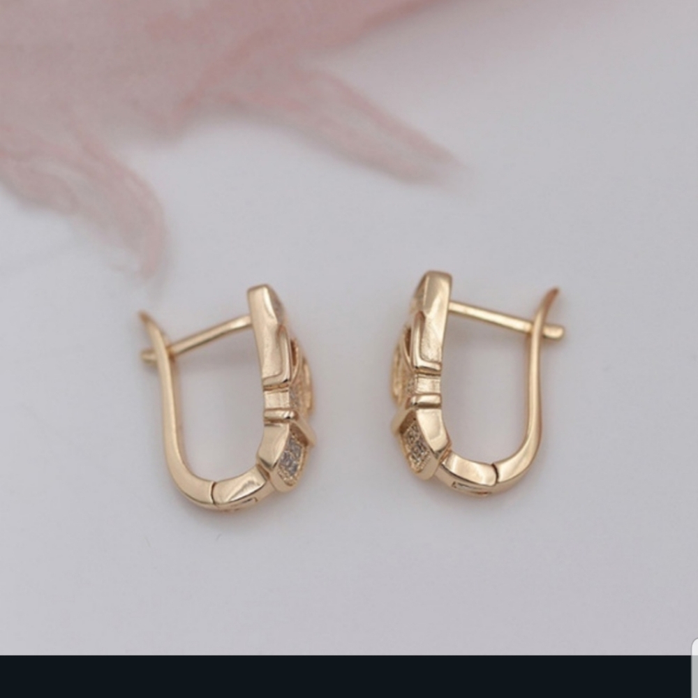 Darling Belt Buckle Earrings in ROSE GOLD - Picture 4 of 10
